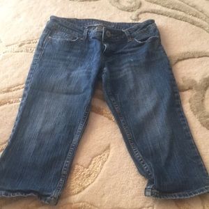 Capri jeans